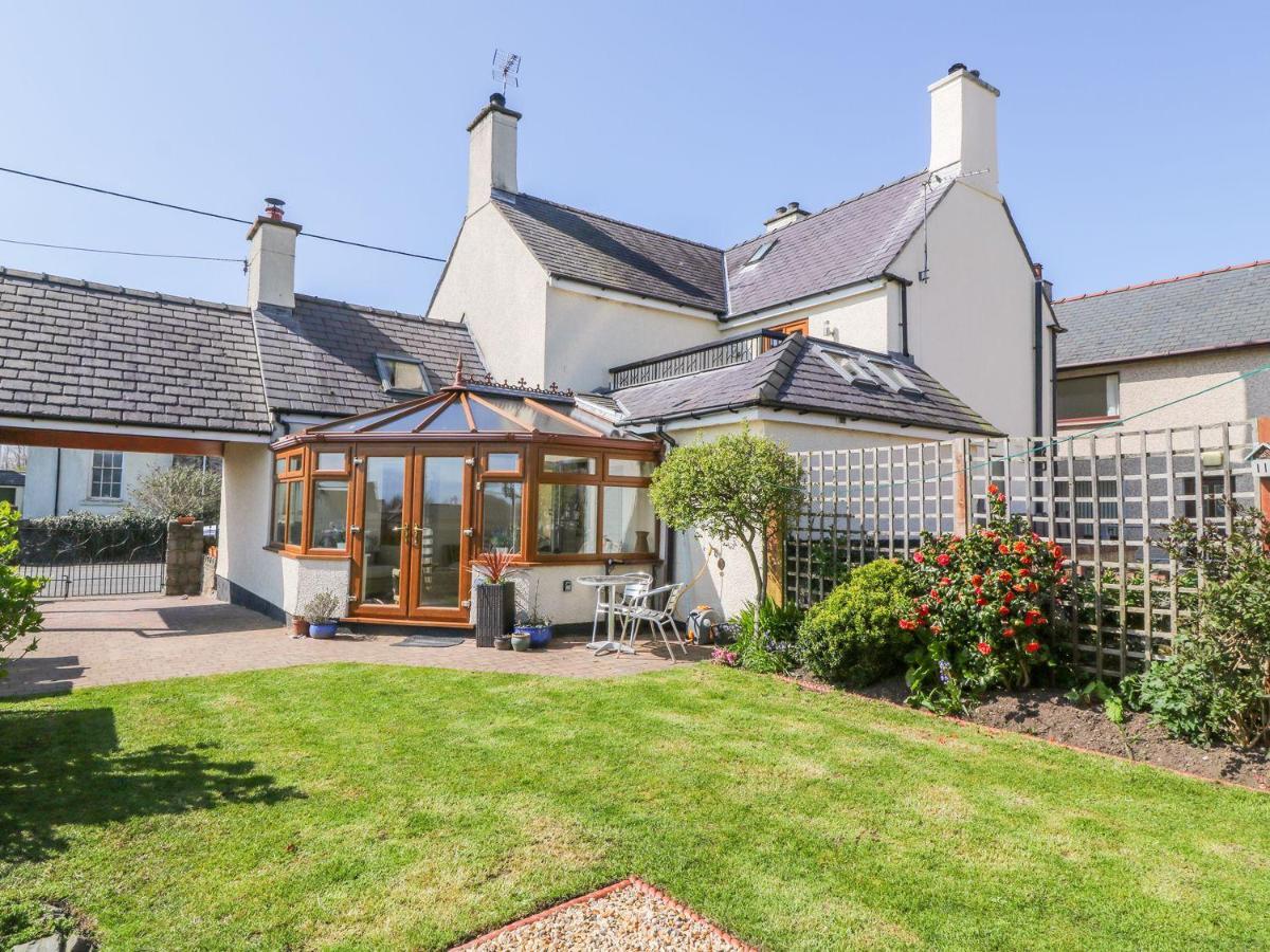 Morannedd Villa Llanfairpwllgwyngyll Exterior photo